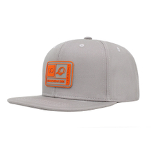 Wholesale 100% Cotton Fabric Six Panels Flat Bill Snapback Cap And Hat with Custom Rubber Badge Logo