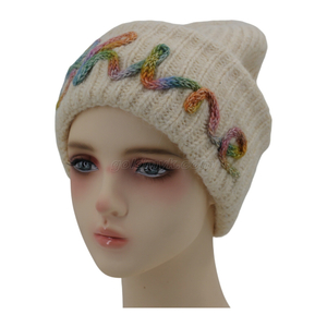 Knit Cuffed Beanie Hats Custom Logo Jacquard Knitted Beanie Hats Embroidery Knitted Beanies Unisex
